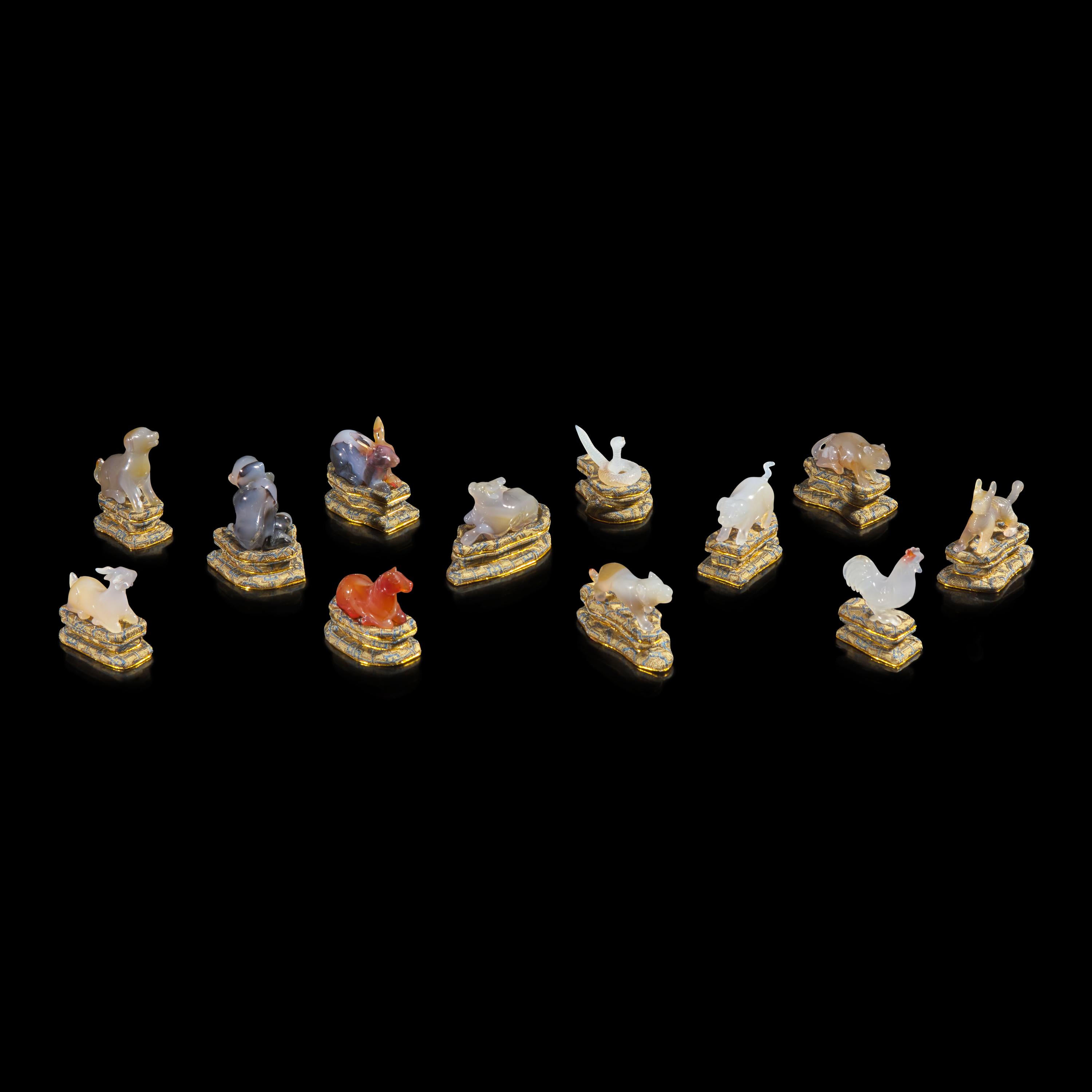 A Set of Chinese Agate Zodiac Figures — 瑪瑙十二生肖擺件一組