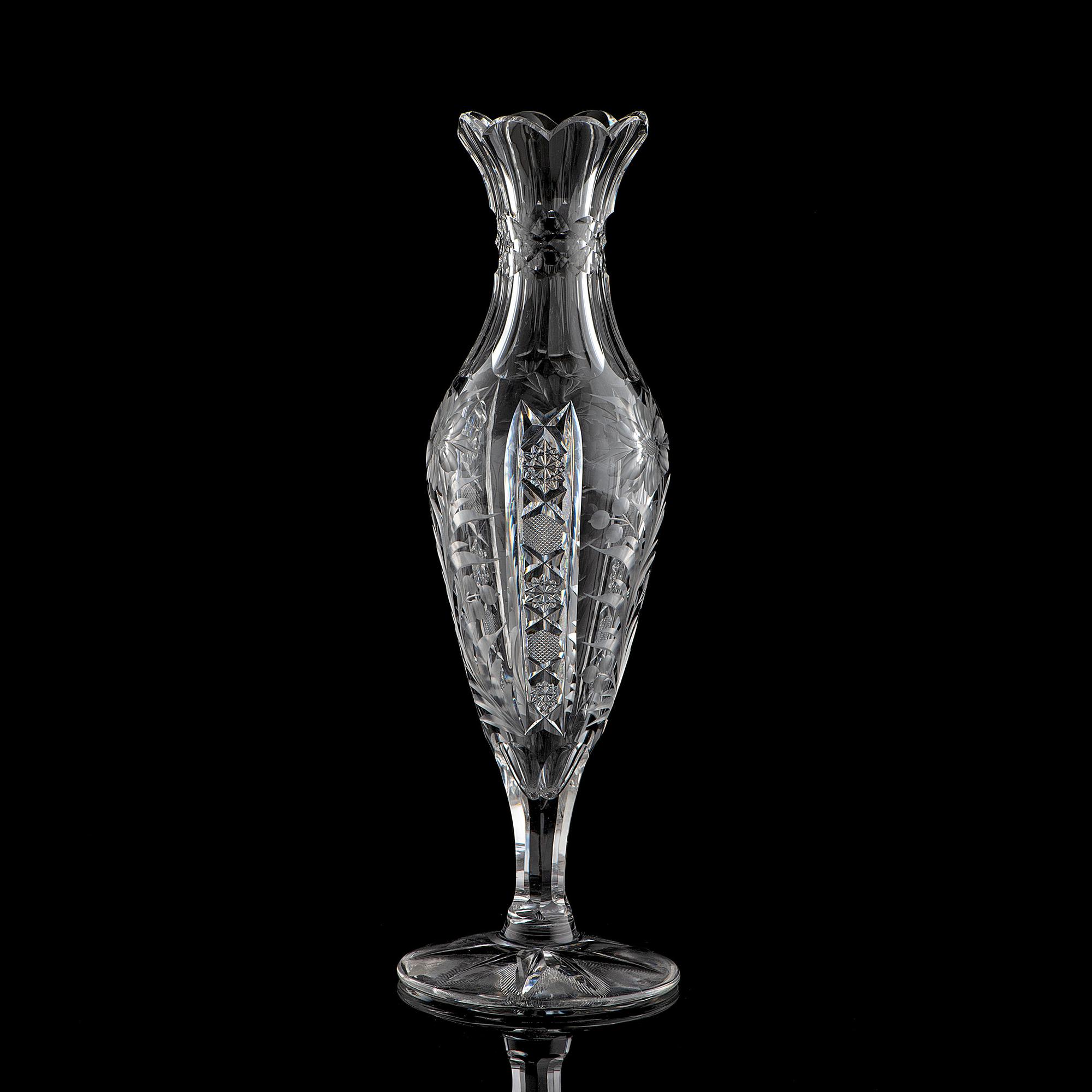 A Tuthill Brilliant and Intaglio-Cut Baluster Vase with a Star-Cut Foot