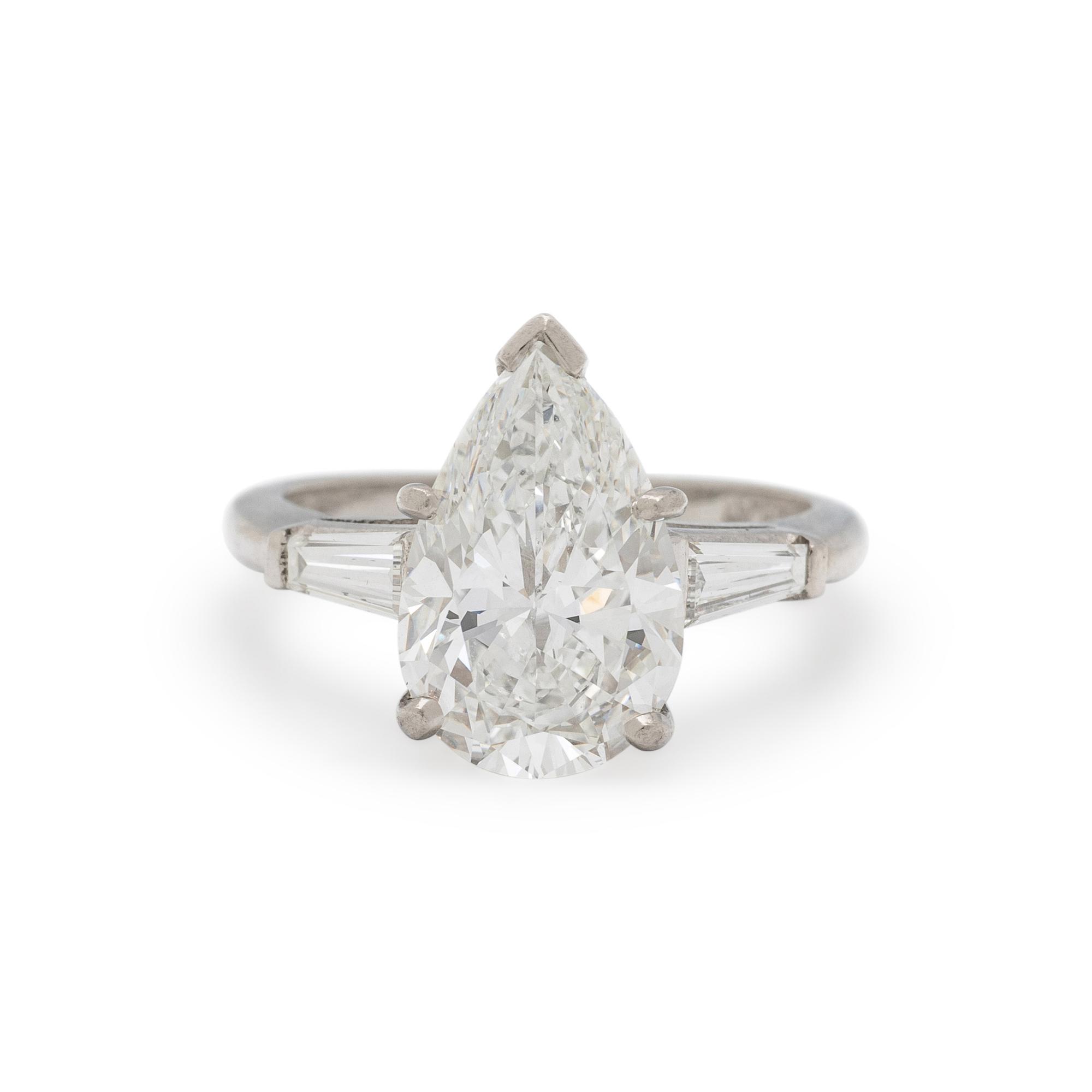 DIAMOND AND PLATINUM RING