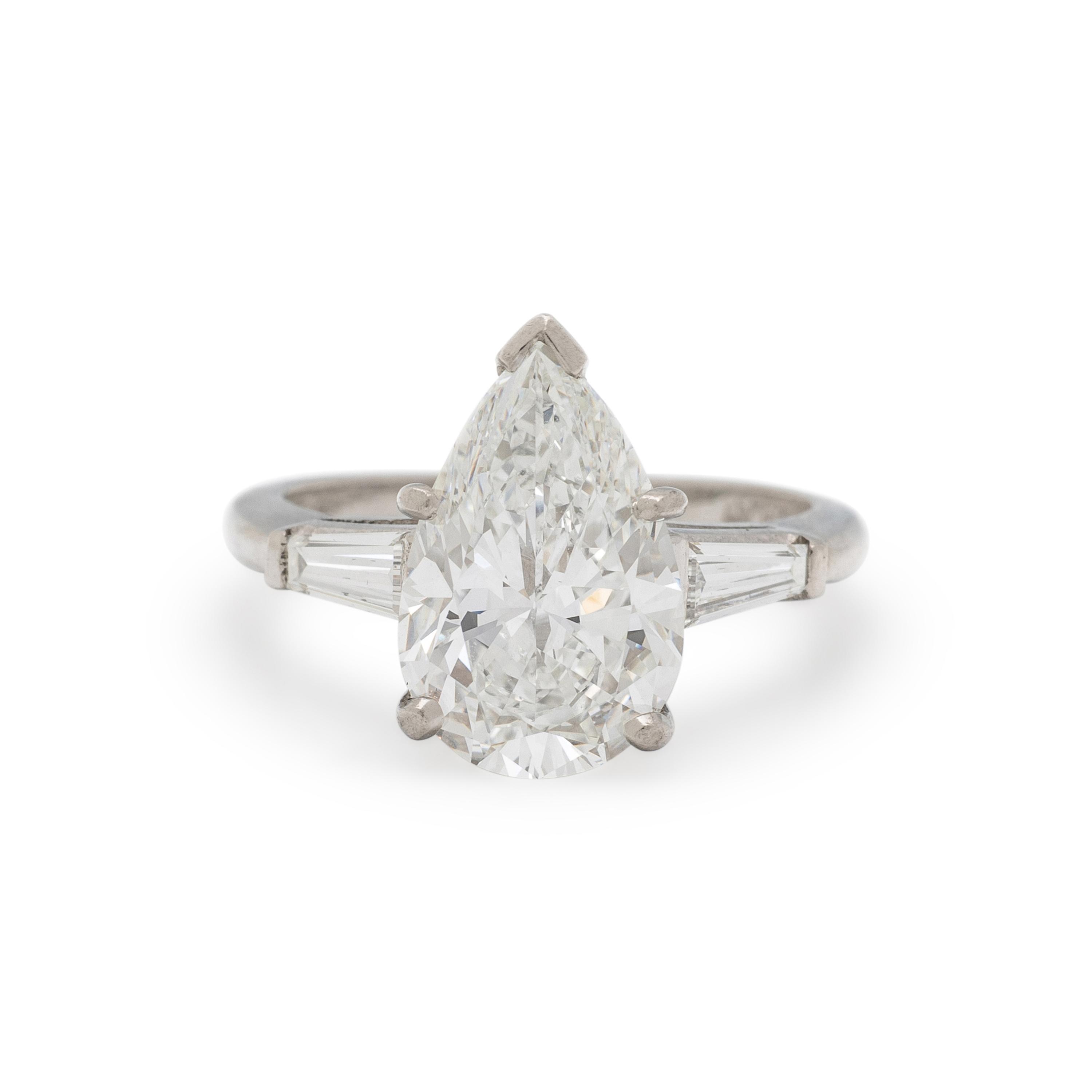 DIAMOND AND PLATINUM RING