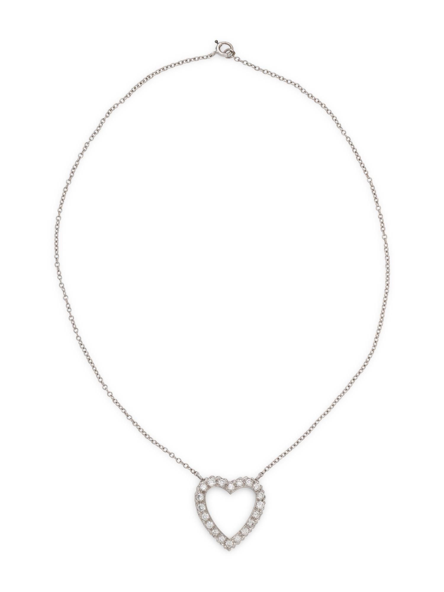 WHITE GOLD AND DIAMOND HEART NECKLACE