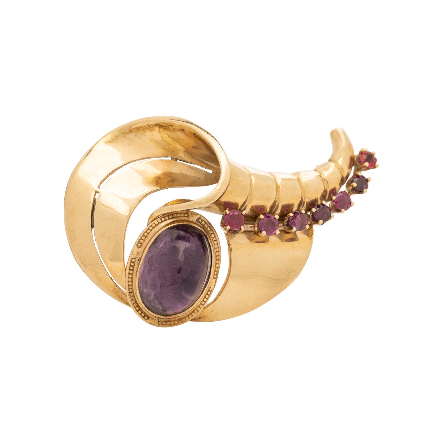YELLOW GOLD, QUARTZ AND RUBY BROOCH