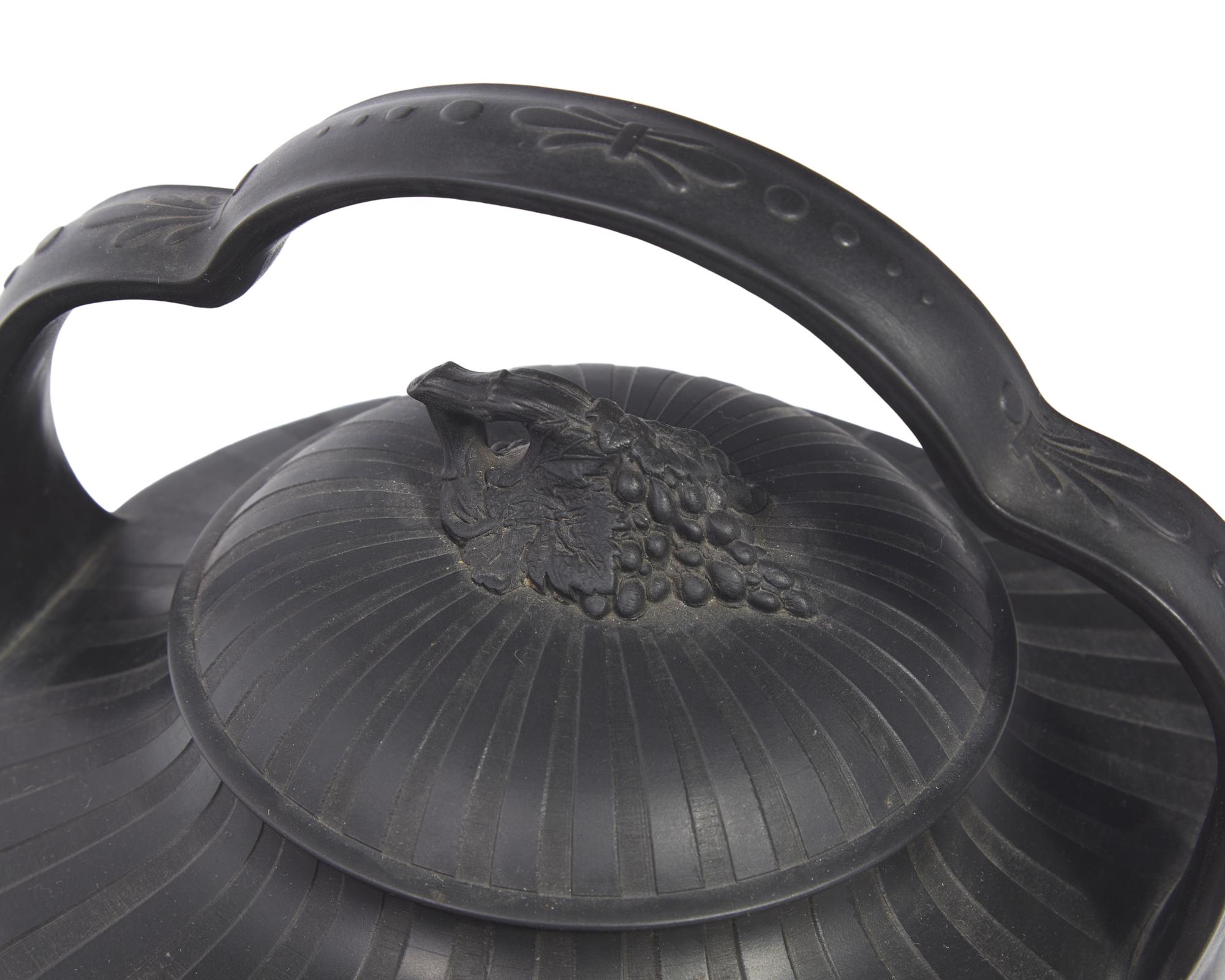 A Wedgwood Black Basalt Rum Kettle and Cover