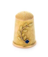 A Russian Yellow Gold and Sapphire Thimble, Maker's Mark Obscured, St. Petersburg, the domed knurled top above the plain body with an a