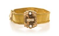 A Victorian Yellow Gold and Pearl Belt Bracelet, 19.80 dwts.