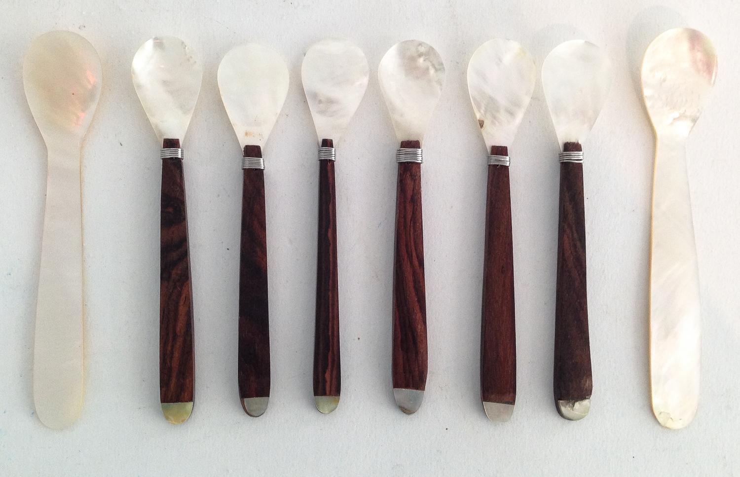 Eighteen Mother-of-Pearl and Horn Caviar Spoons