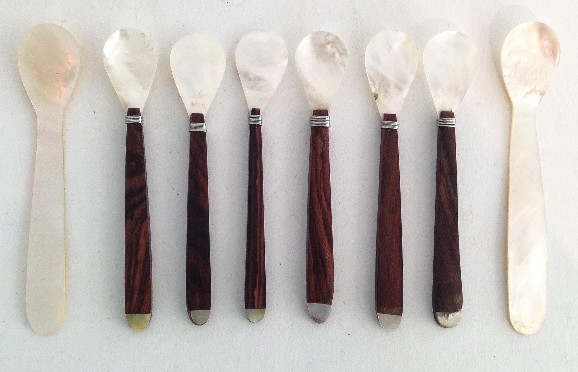 Eighteen Mother-of-Pearl and Horn Caviar Spoons
