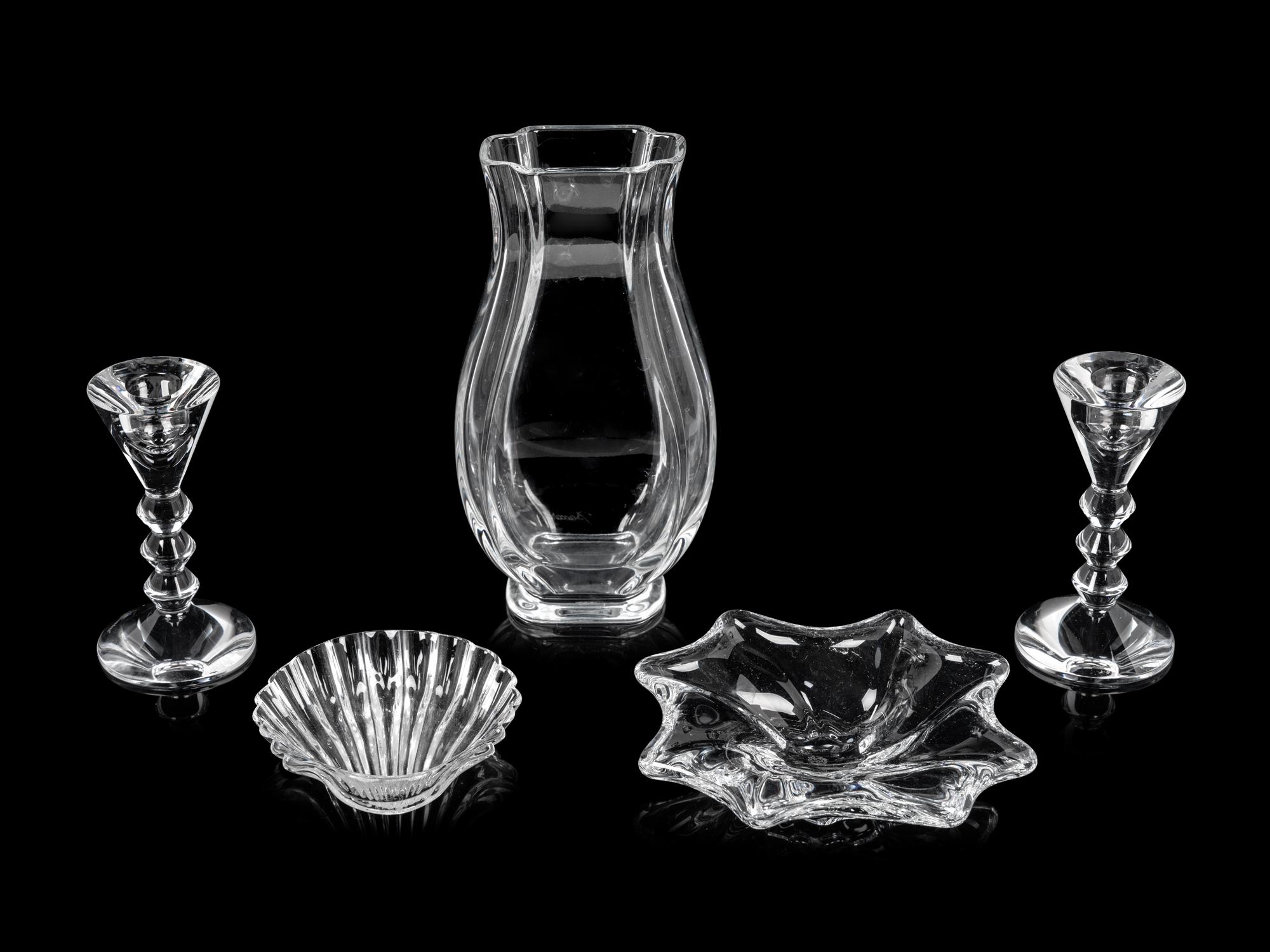 A Group of Baccarat Table Articles