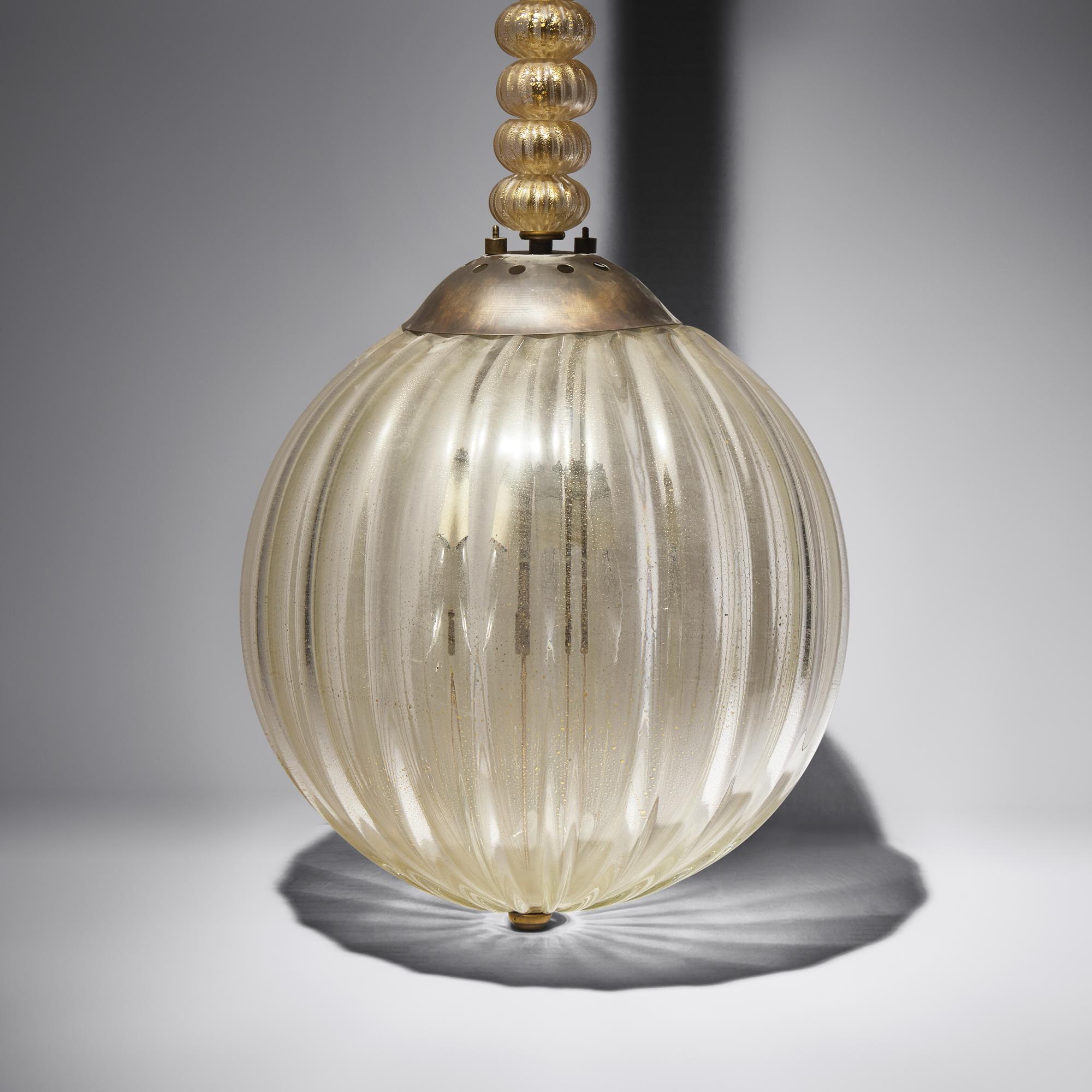 Round lantern