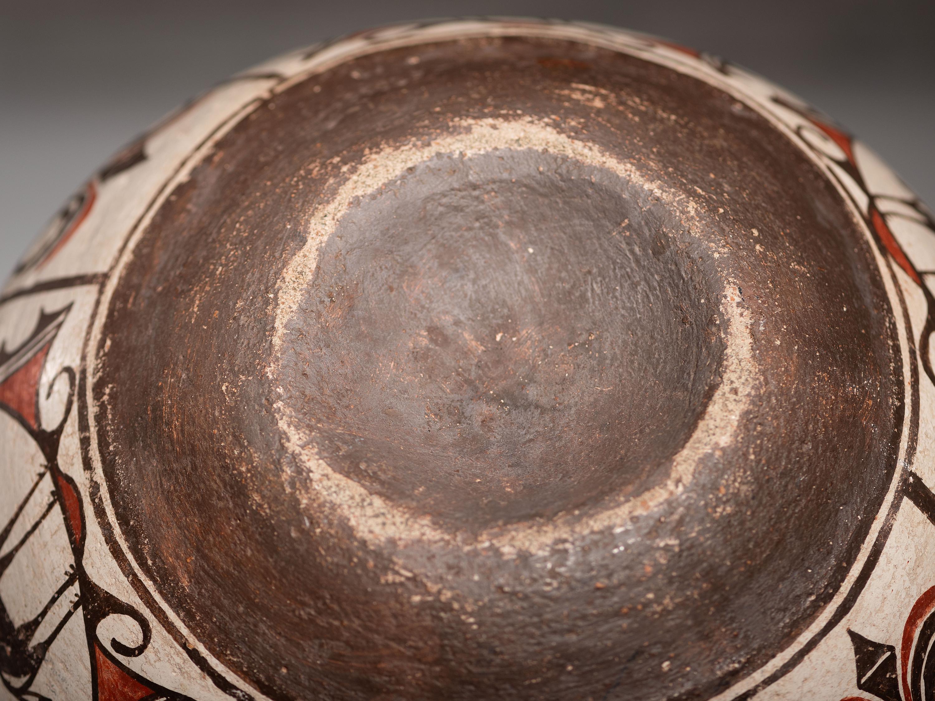 Zuni Pottery Olla, with Ladle Wear