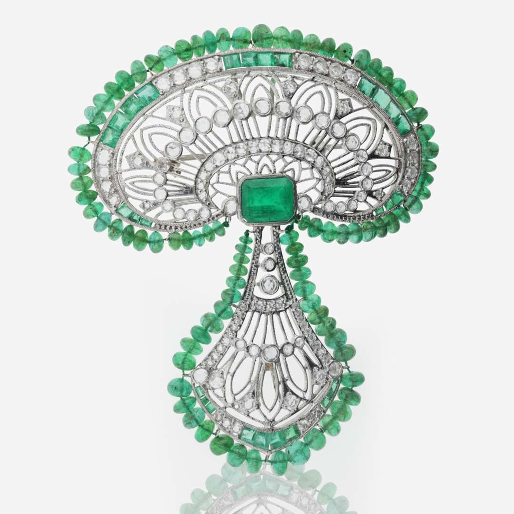 A Matching Set of Diamond and Emerald Pendant and Earrings