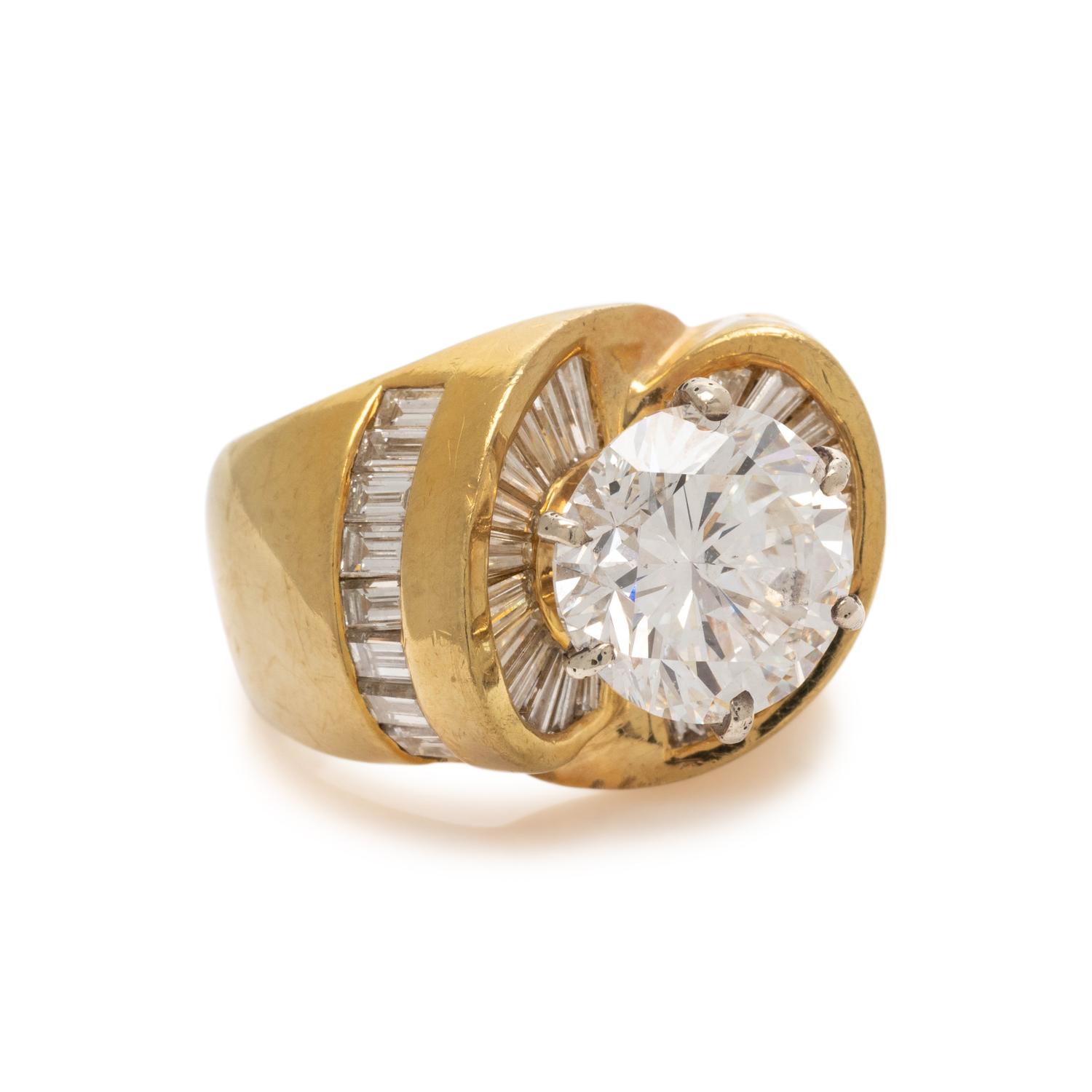 DIAMOND RING