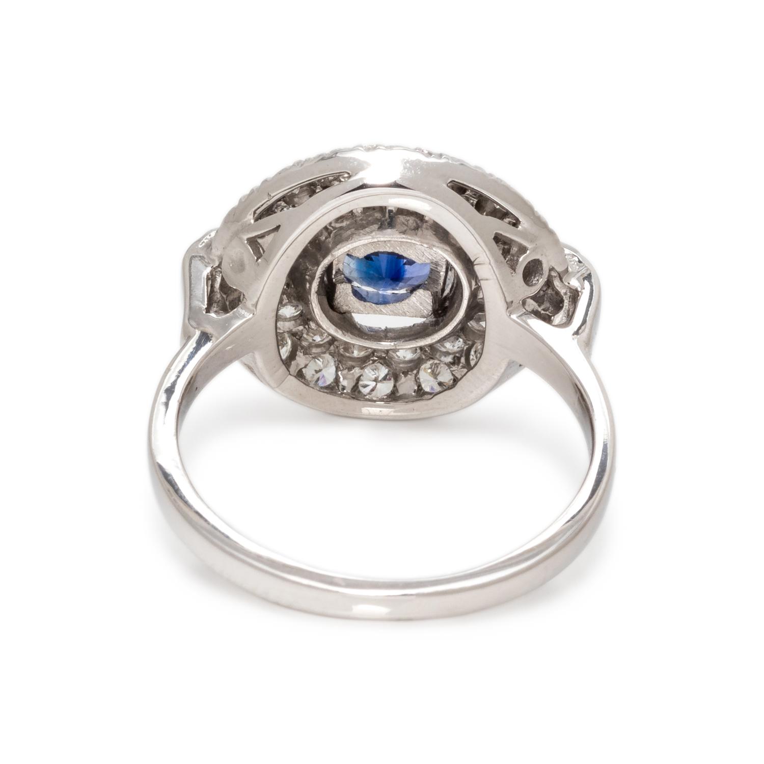 SAPPHIRE AND DIAMOND RING