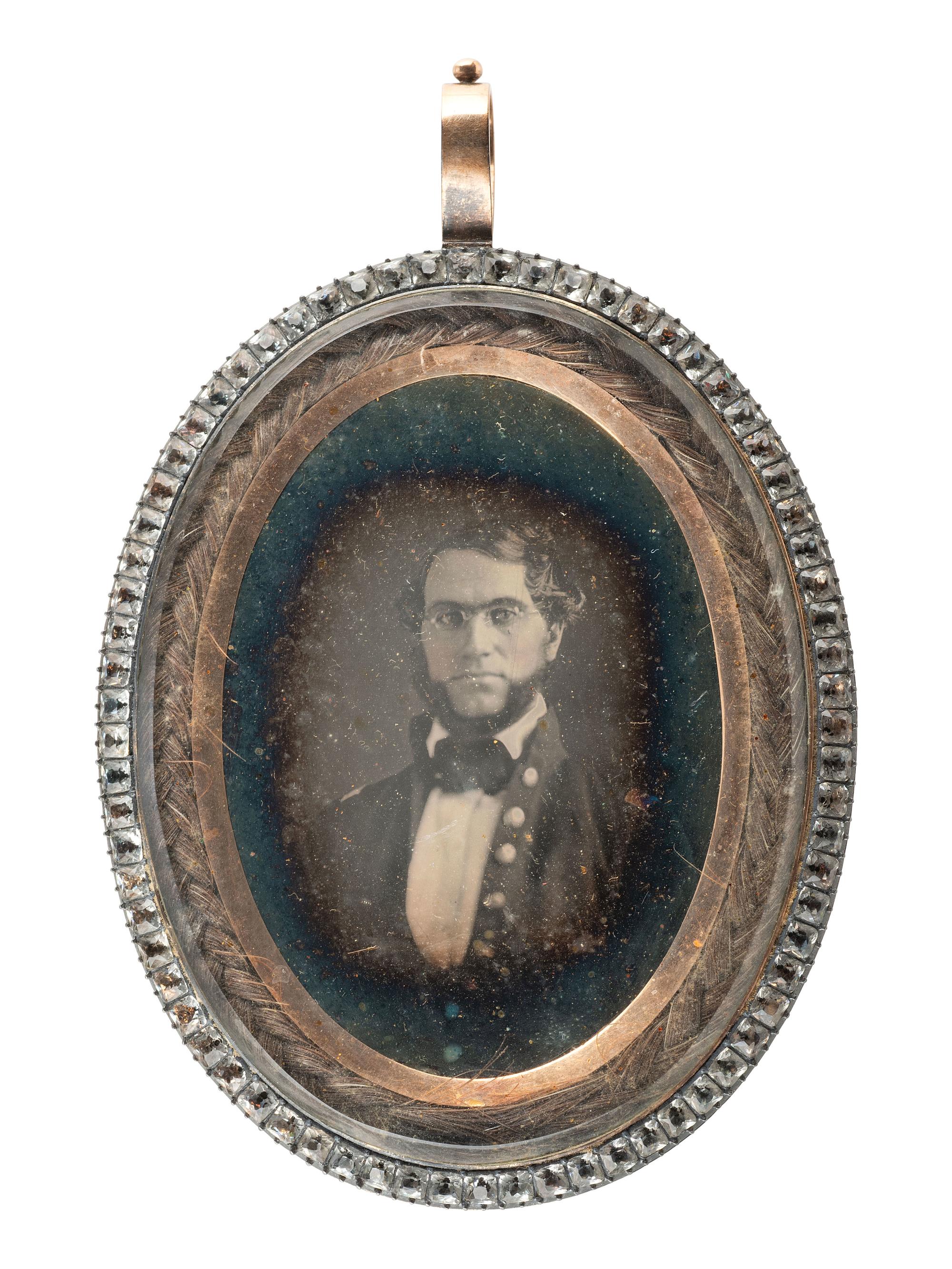 [MILITARIA - EARLY PHOTOGRAPHY]. Daguerreotype pendant depicting career US Army officer James Allen Hardie in uniform.