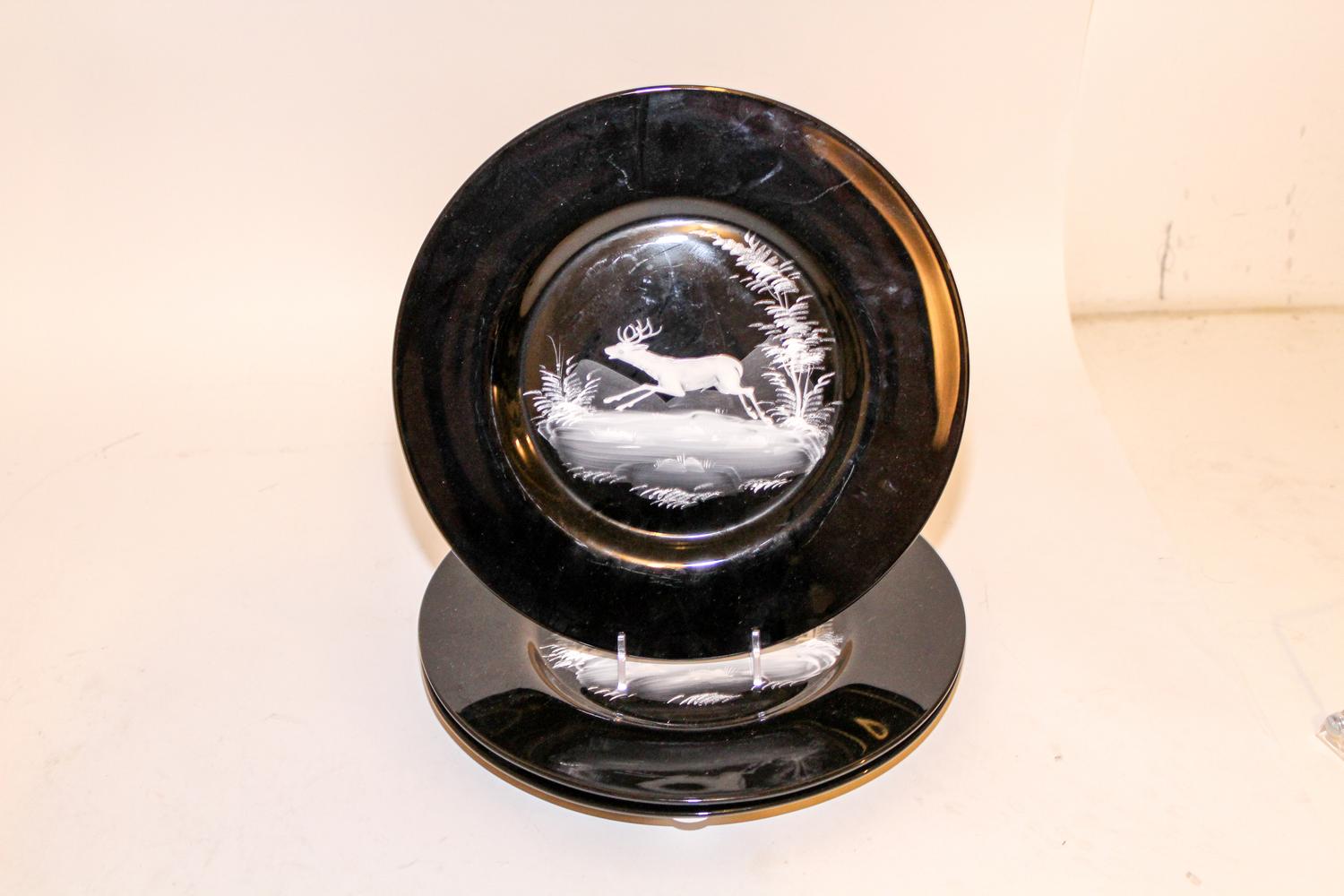A Set of Sixteen Mary Gregory Style Plates Diameter 11 inches. — 20TH CENTURY