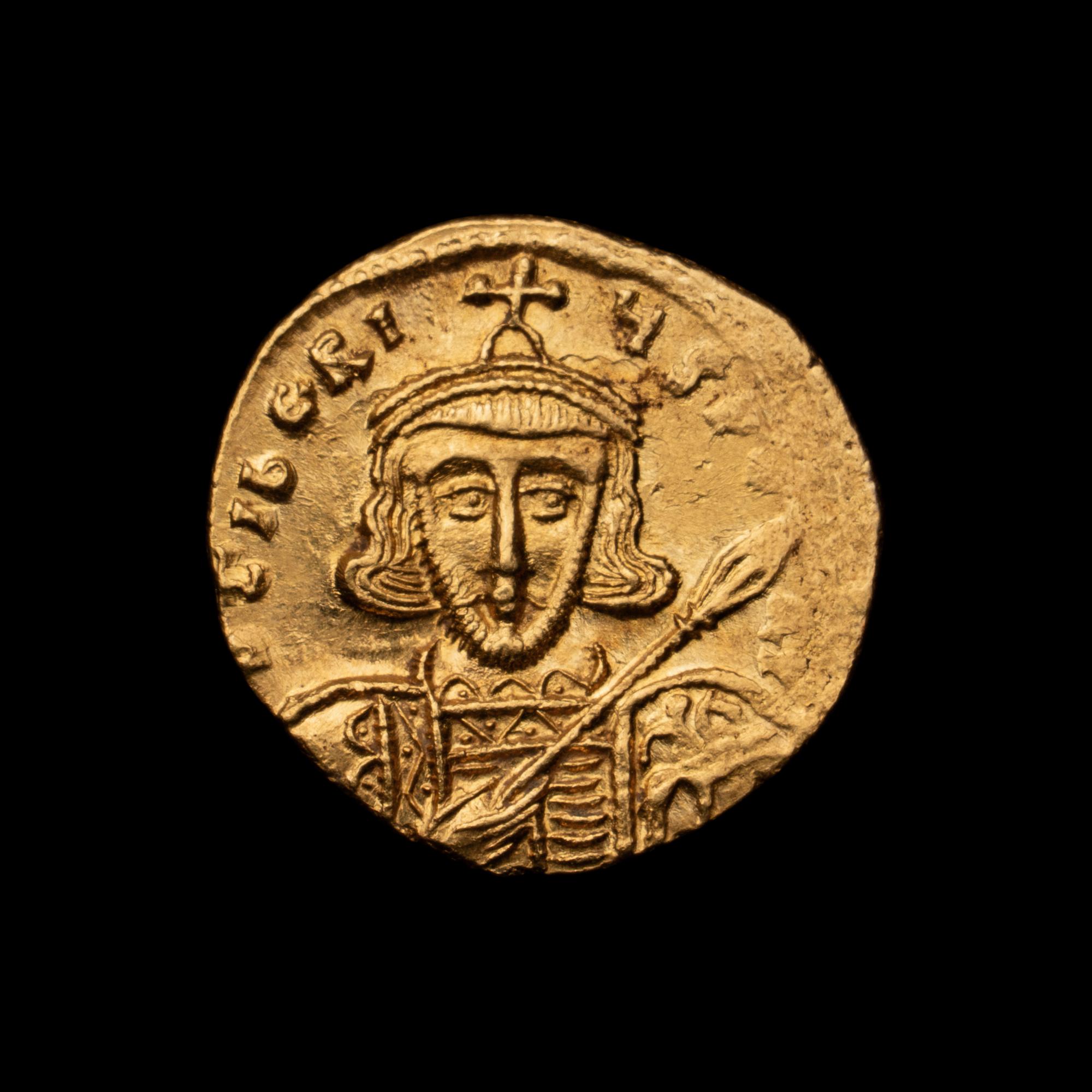 [ANCIENT] BYZANTINE EMPIRE. Tiberius III (698-705 AD). Av Solidus (4.4 g).