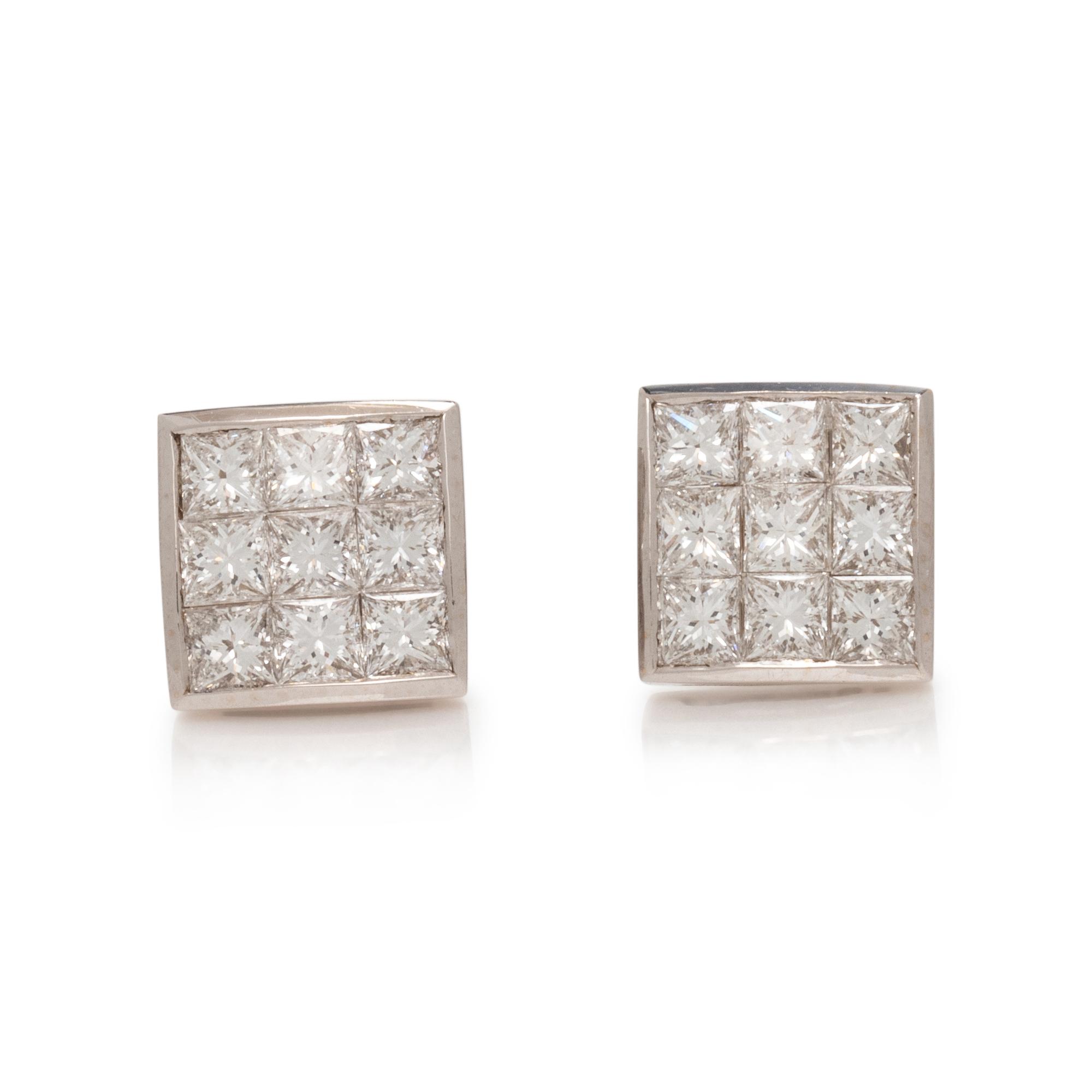 WHITE GOLD AND DIAMOND STUD EARRINGS