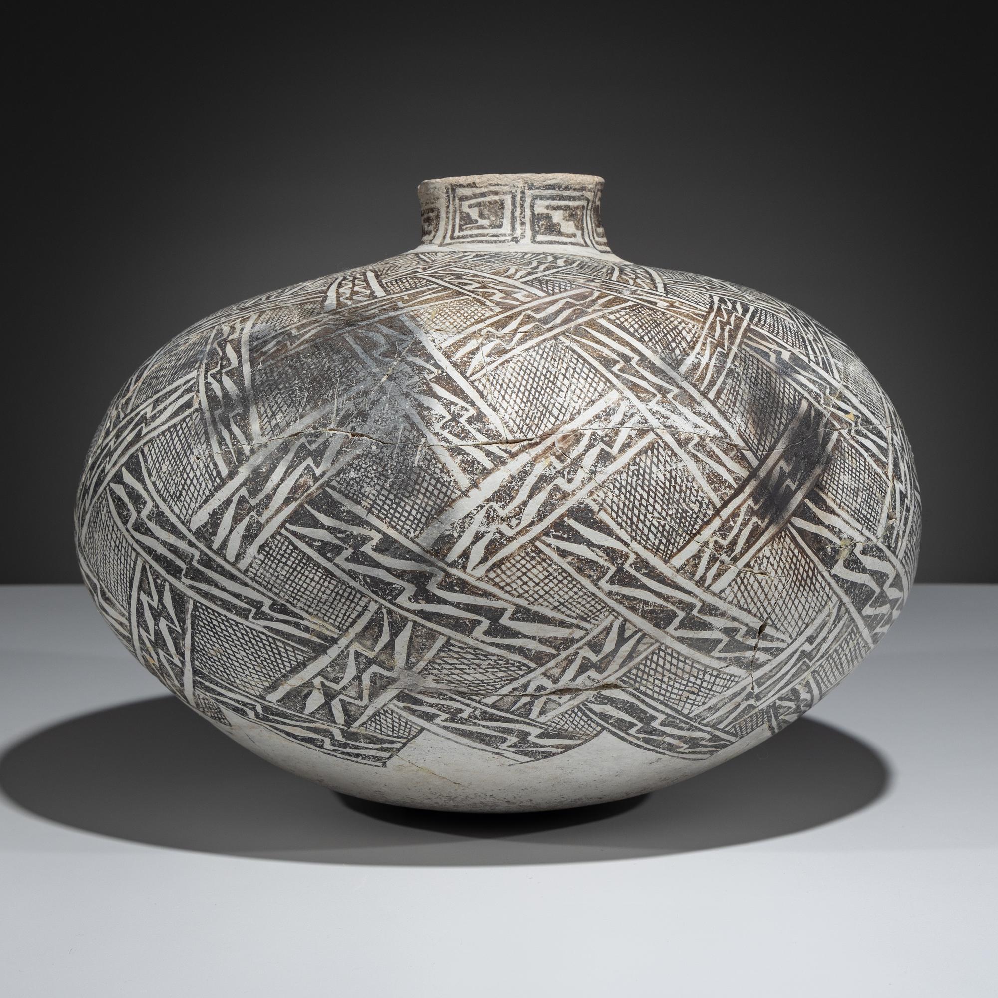 Large Ancestral Pueblo, Tularosa Black-on-White Pottery Olla