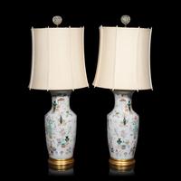 A Pair of Chinese Famille Rose Porcelain 'Hundred Antiques' Vases, 19th Century 清晚期 粉彩貼塑博古圖賞瓶一對