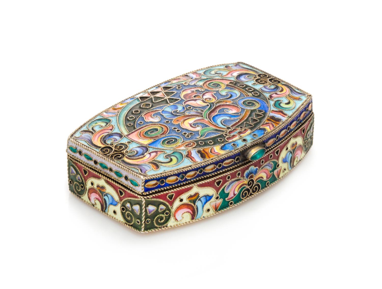 A Russian Enameled Silver Snuff Box, Likely Mark of Nicolai Zhyerdyev, Moscow, Late 19th/Early 20th Century, the case with polychrome e