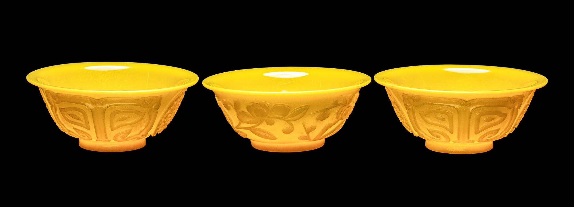 Five Chinese Yellow Peking Glass Wares