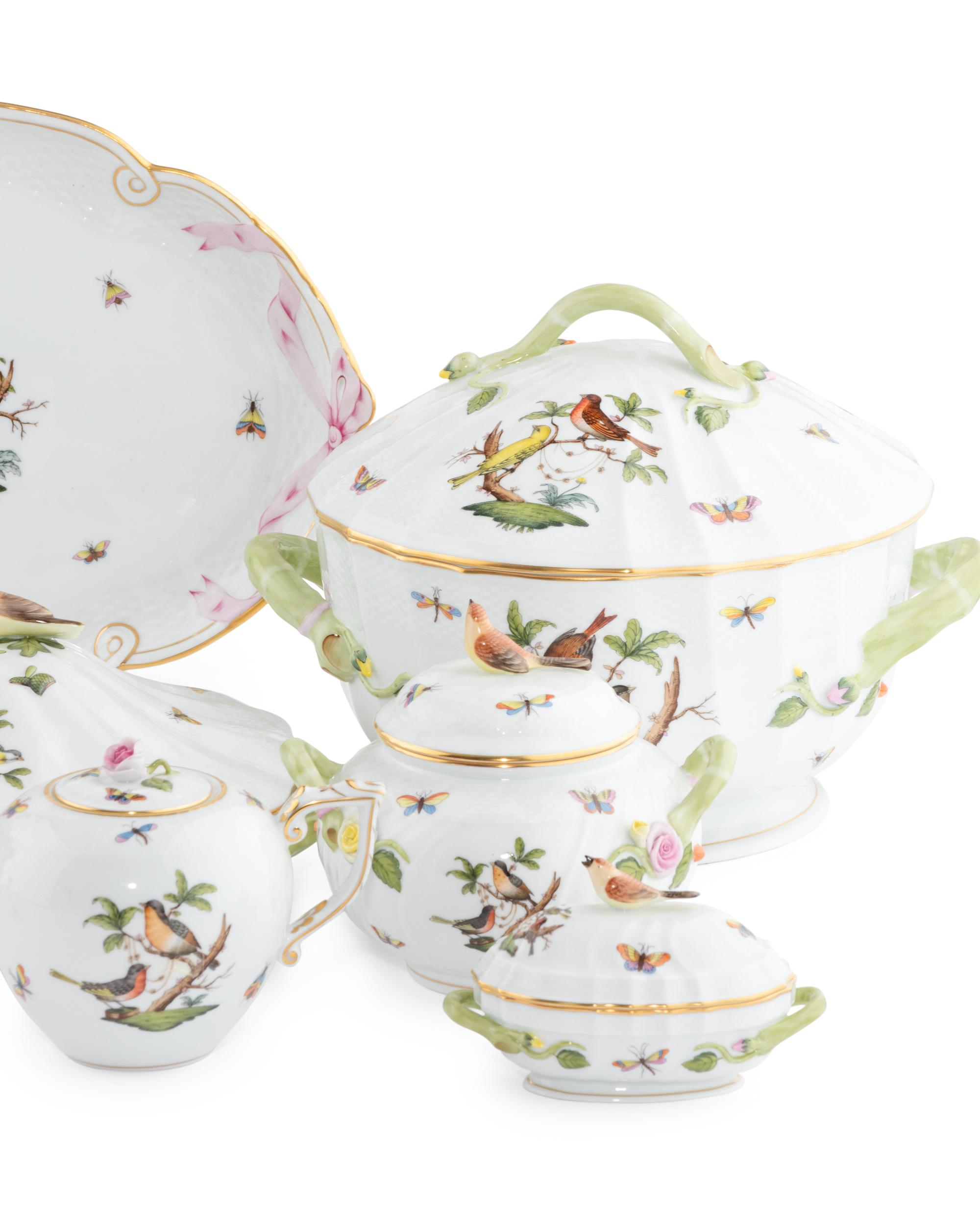 A Herend Rothschild Bird Porcelain Dinner Service