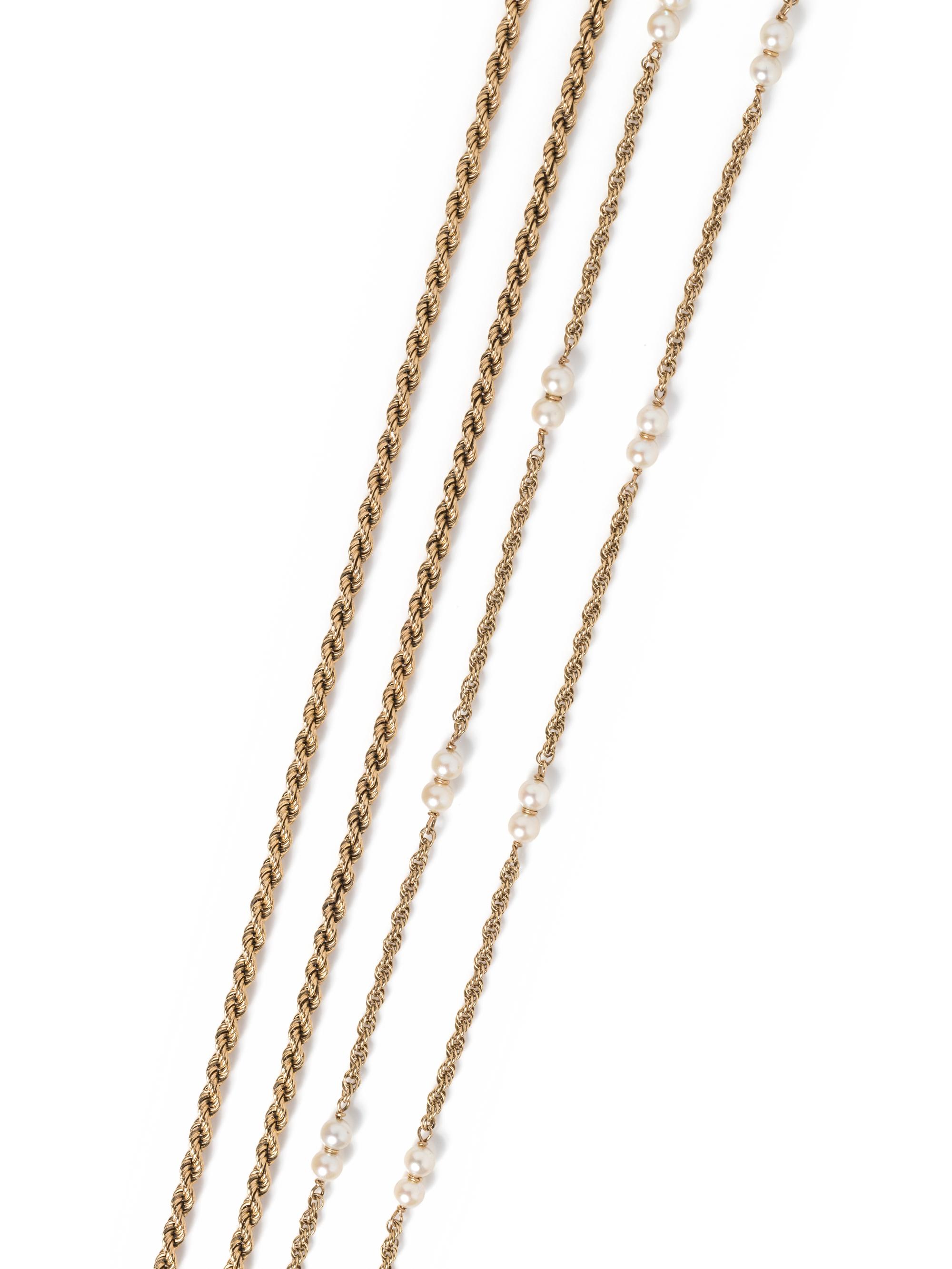 COLLECTION OF YELLOW GOLD NECKLACES