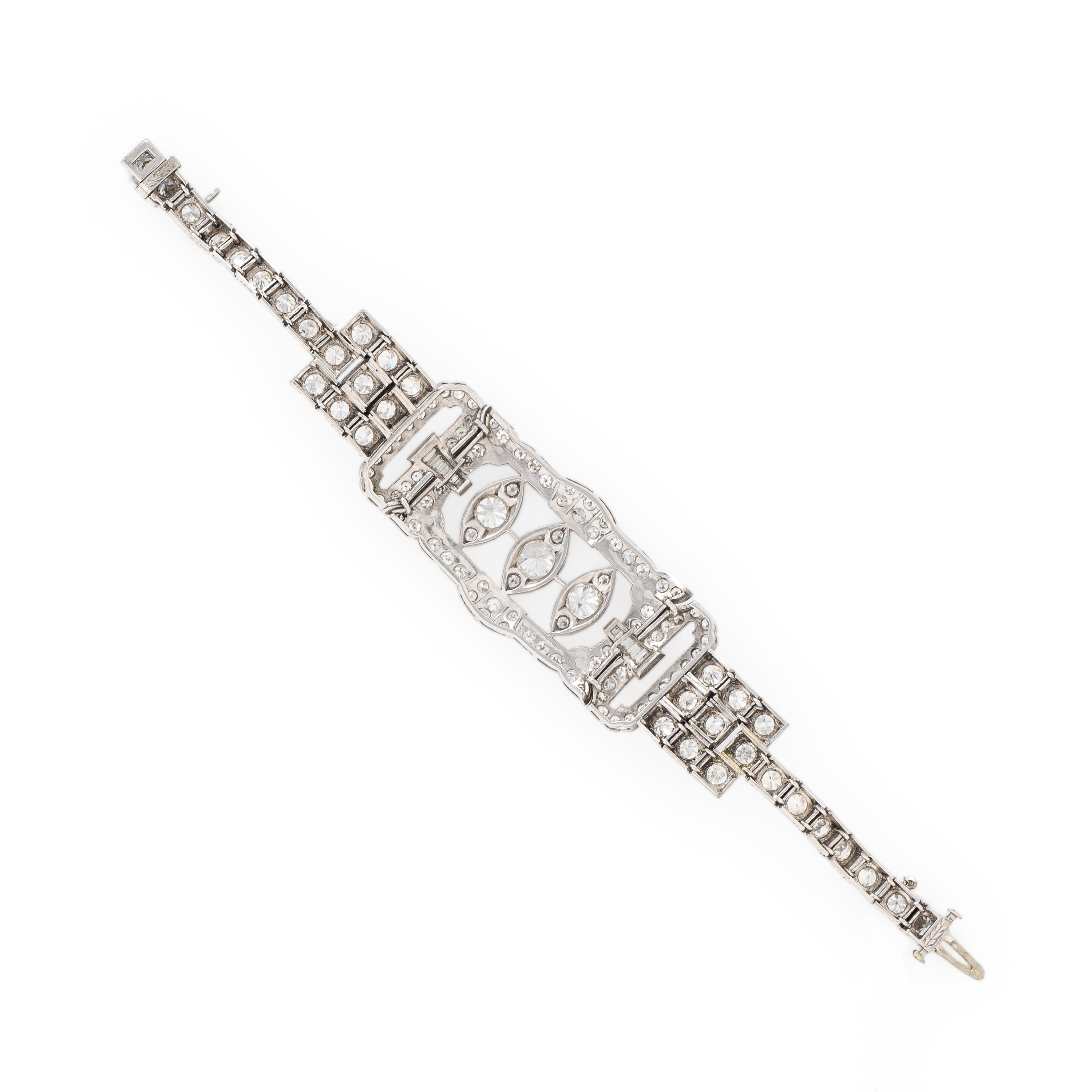 DIAMOND AND PLATINUM BRACELET