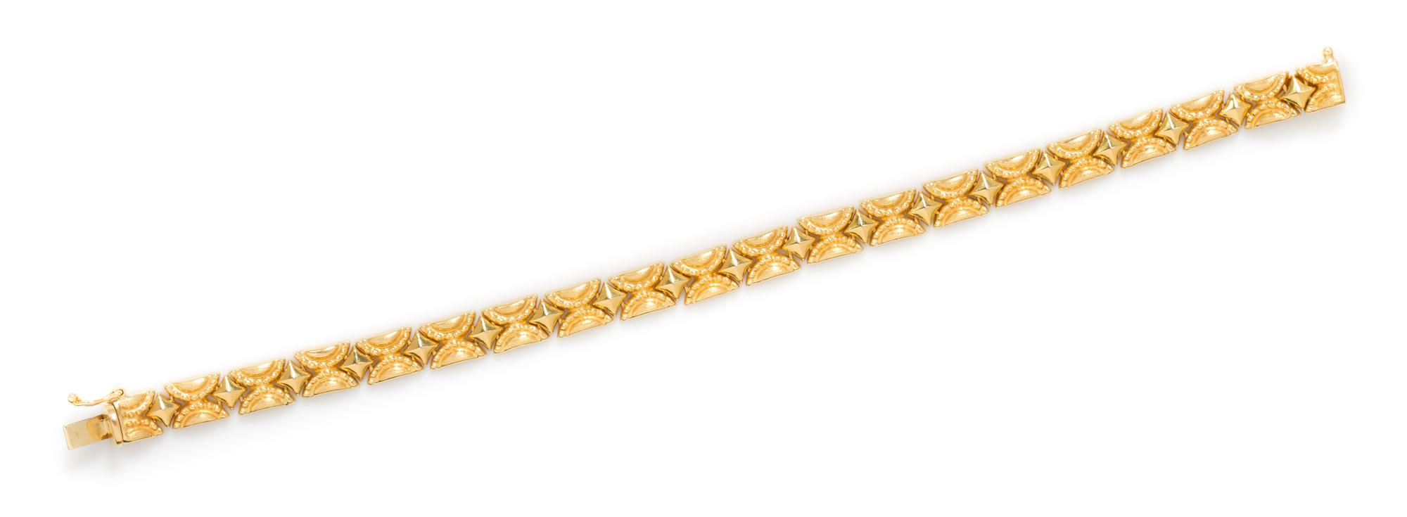 A Collection of 22 Karat Yellow Gold Jewelry, 9.80 dwts.