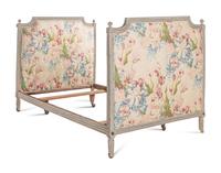 A Louis XVI Gray-Painted Daybed