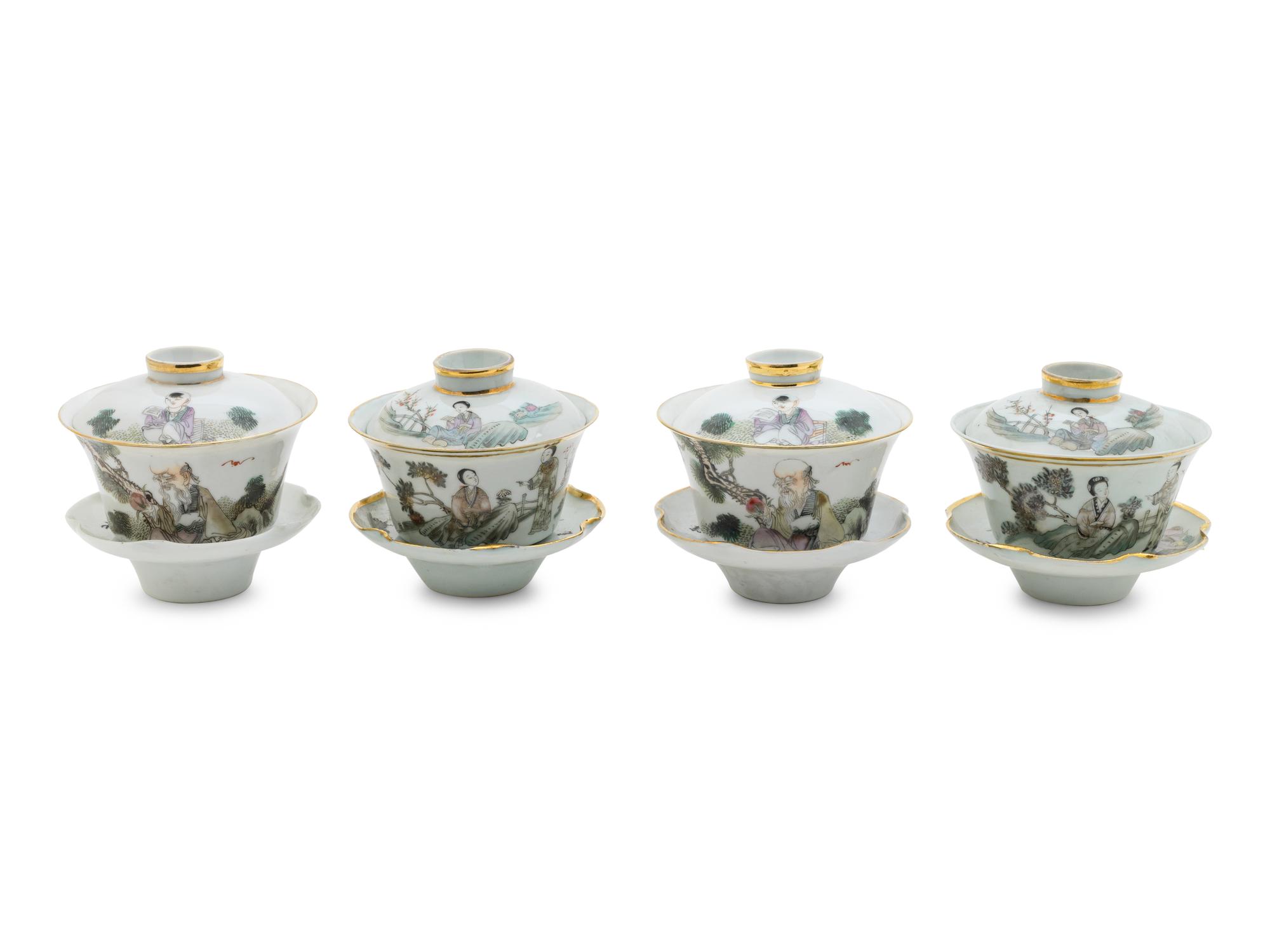 Two Pairs of Chinese Famille Rose Porcelain Teabowls