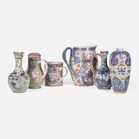 A group of six Chinese and Japanese export clobbered porcelain wares 中國日本瓷器一組六件 The porcelains ??? circa 1700-1830