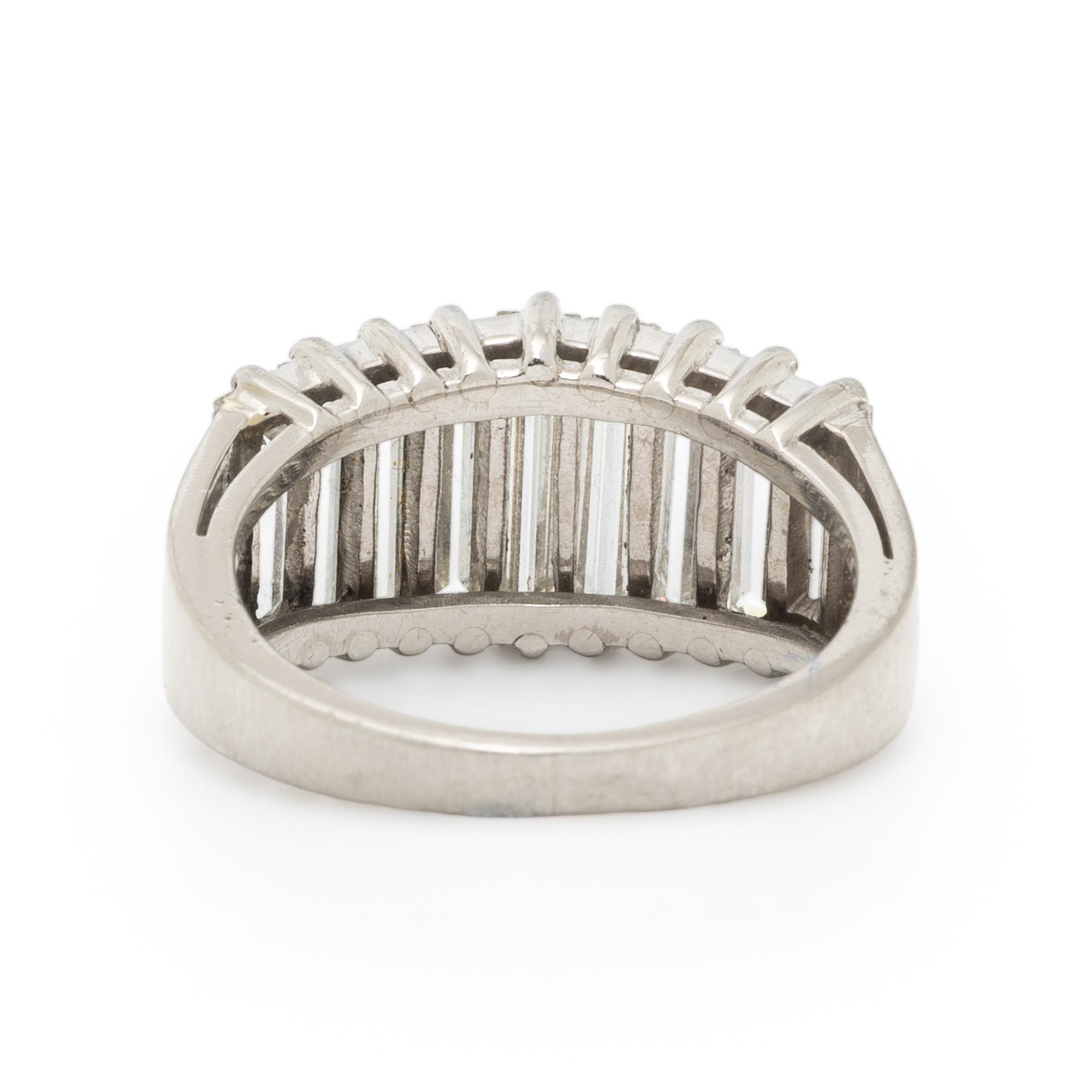 DIAMOND AND PLATINUM RING