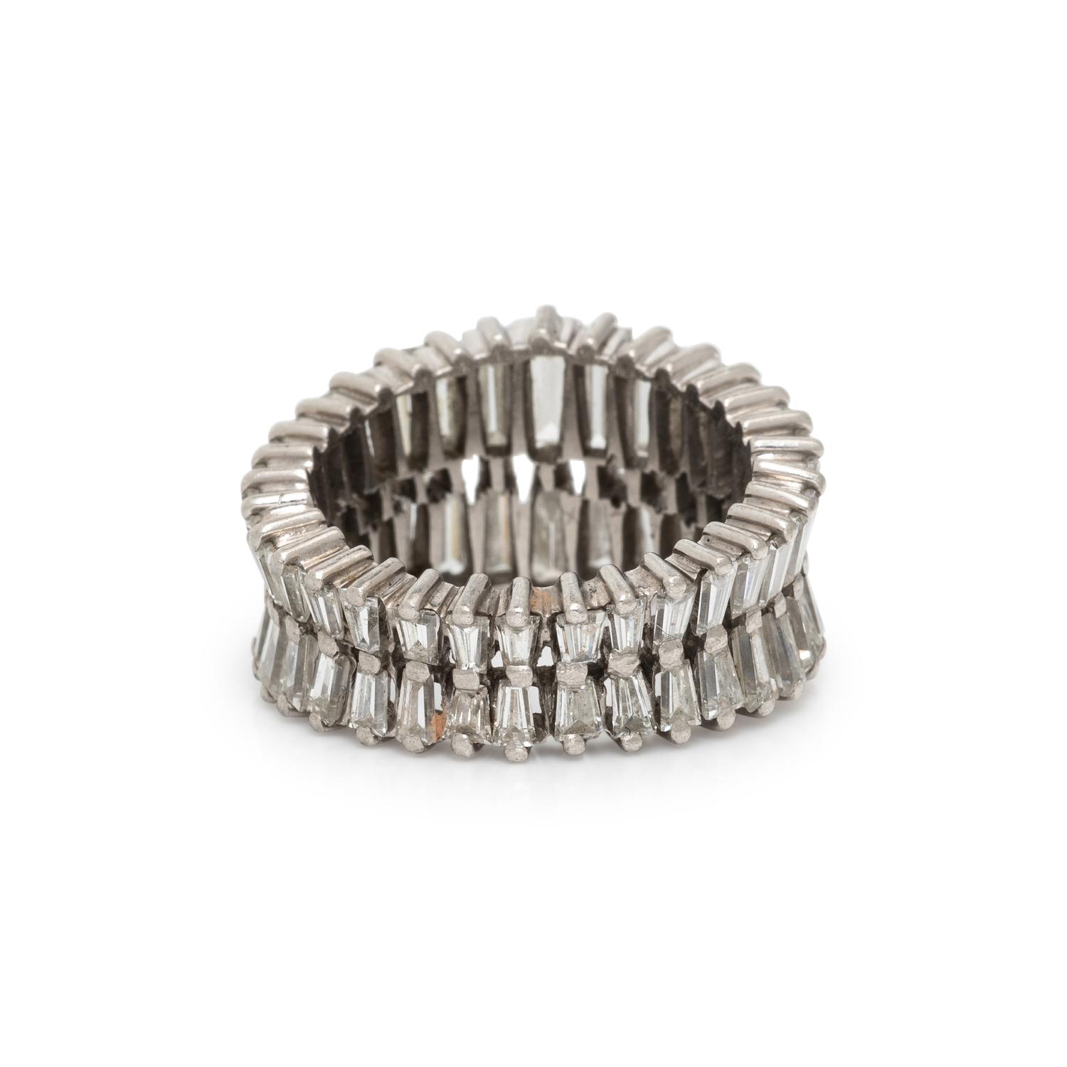 TAPERED BAGUETTE DIAMOND AND PLATINUM RING