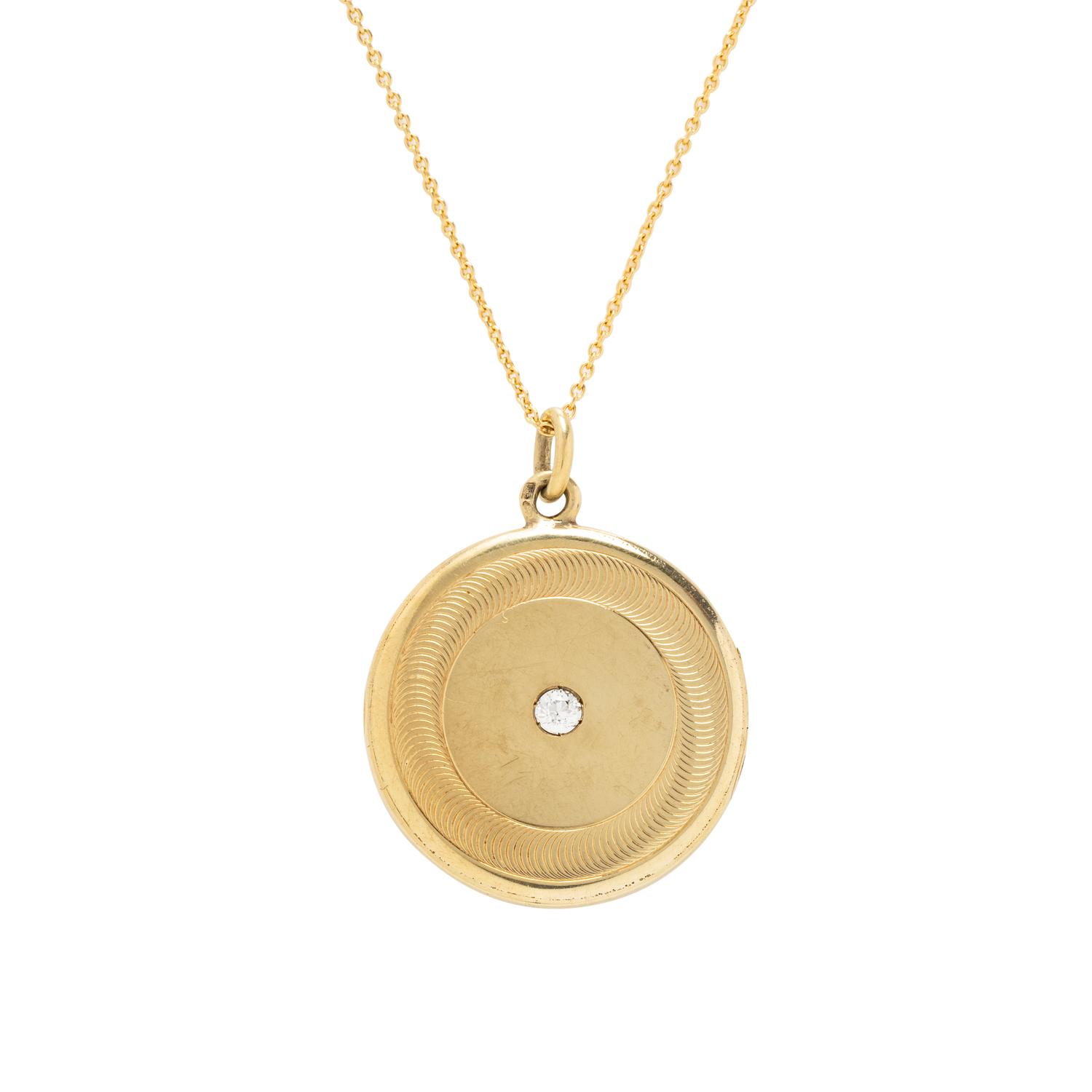 YELLOW GOLD AND DIAMOND LOCKET WITH CHAIN
