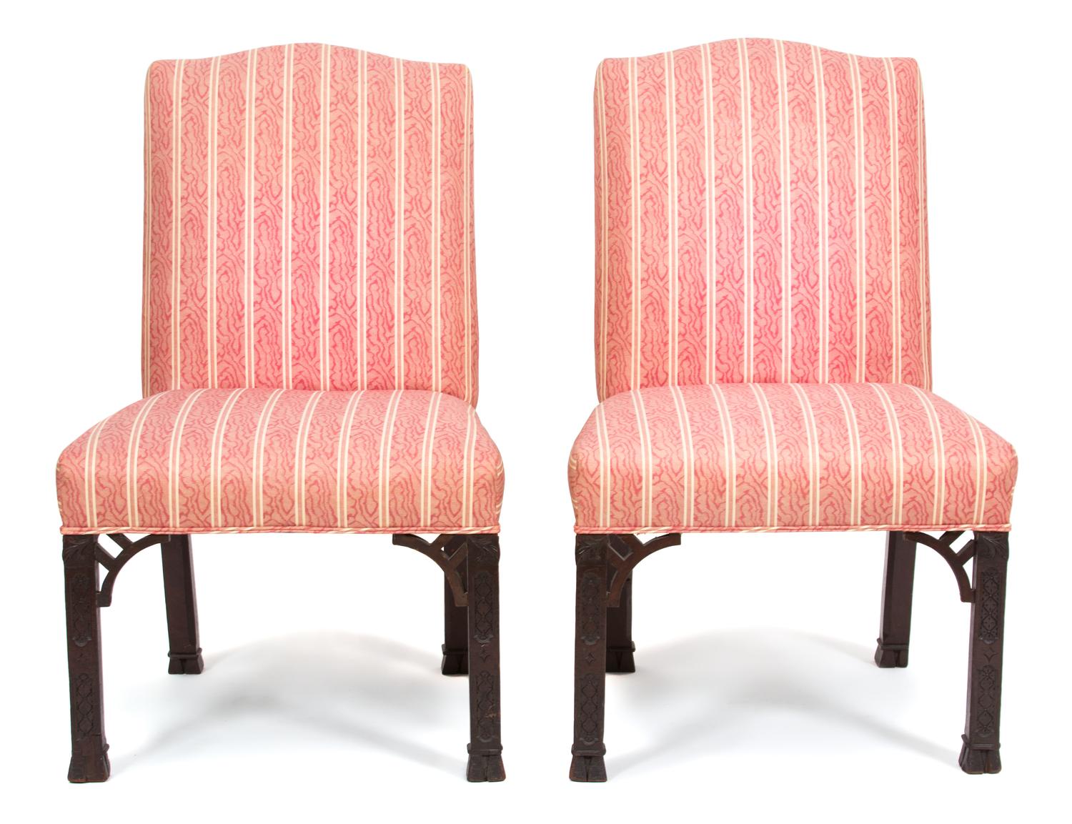 A Pair of George II Style Mahogany Slipper Chairs — 19TH CENTURY