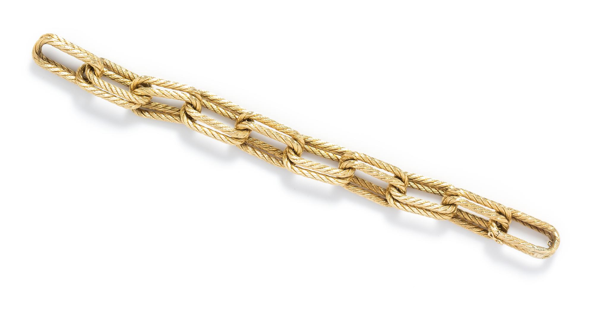 An 18 Karat Yellow Gold Fancy Link Bracelet, 37.50 dwts.