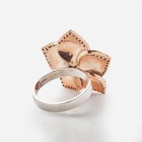 An 18K Gold, Diamond, and Enamel Ring