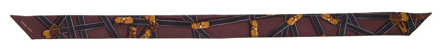 An Hermes Silk Twilly, 34" x 2".