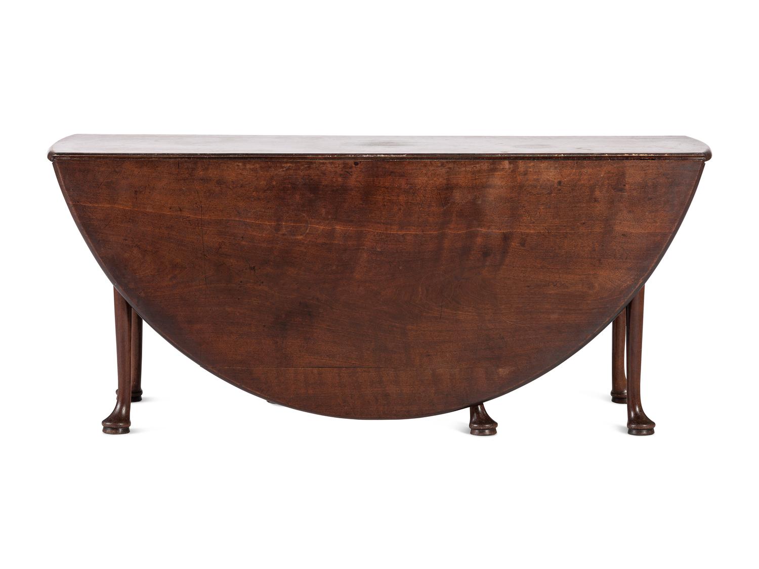 A Georgian Style Mahogany Drop-Leaf Dining Table