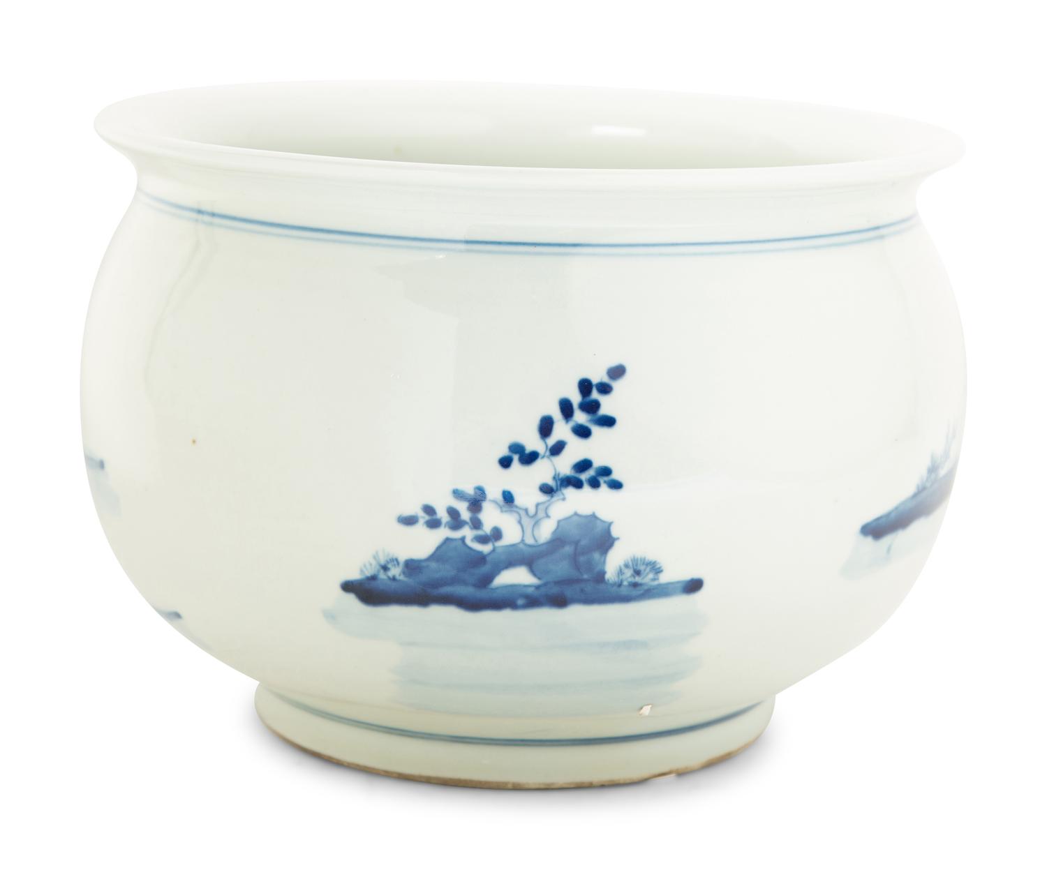 A Chinese Export Bowl — EARLY 20TH CENTURY