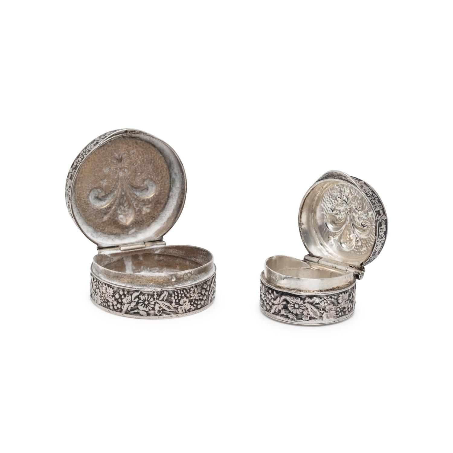 TWO FRATELLI PERUZZI PILL BOXES AND A GEORG JENSEN BROOCH