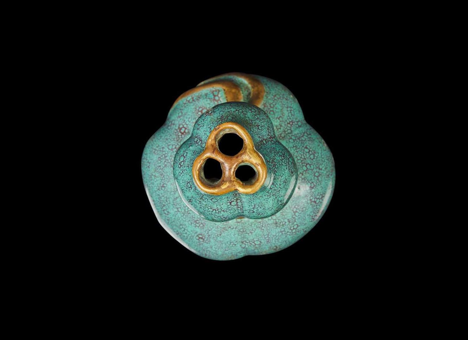 A small Chinese "Robin's-Egg"-glazed molded lobed double-gourd cabinet vase, Qing dynasty 爐鈞釉小葫蘆瓶 清