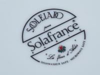 A Portuguese Porcelain Dinnerware Service — SOLAFRANCE