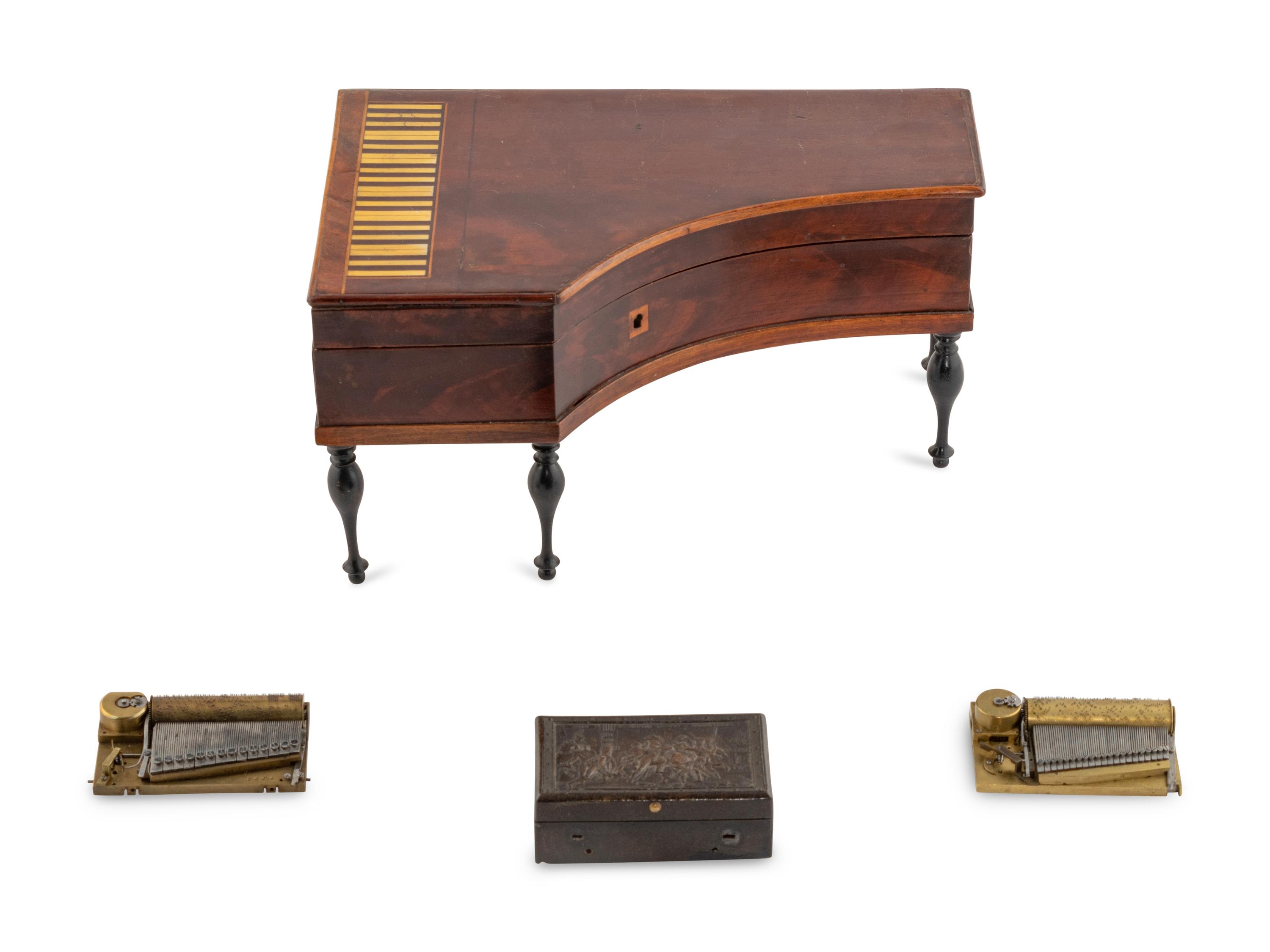 A Piano Form Musical Sewing Nécessaire