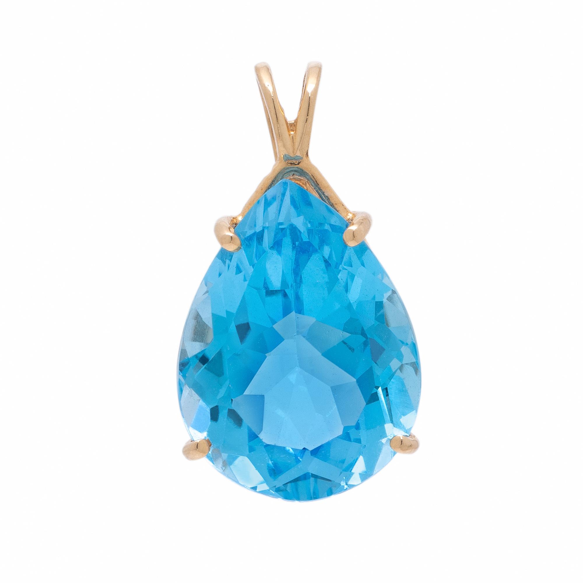 Blue Topaz and Yellow Gold Pendant