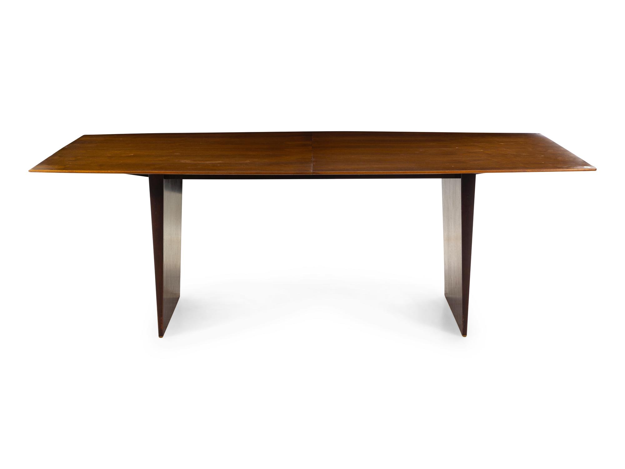 Model 5460 Dining Table with Three Leaves Dunbar, USA