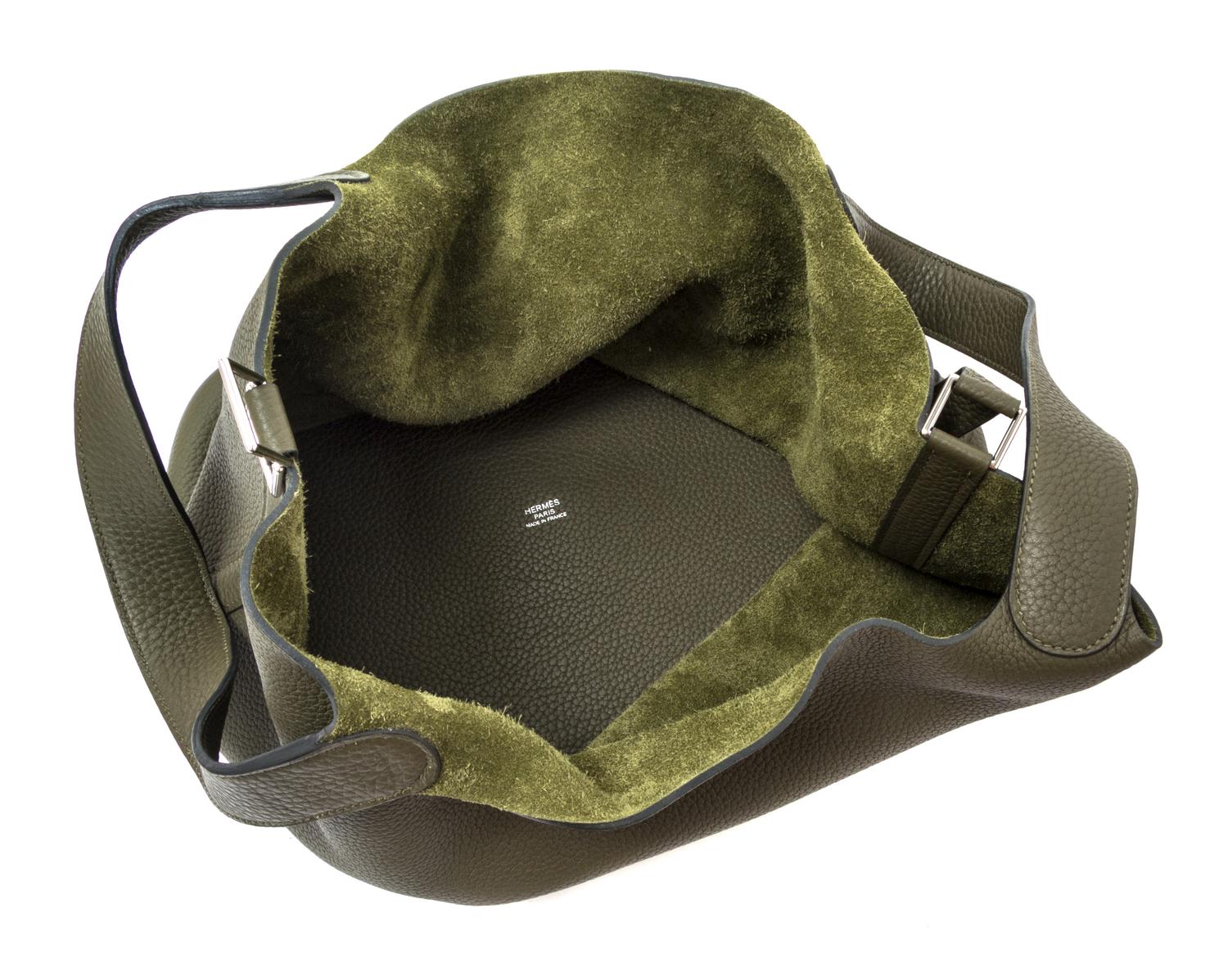 An Hermes Vert Veronese Taurillon Clemence Picotin Lock GM Handbag, 10.5" x 10.5" x 8.5".