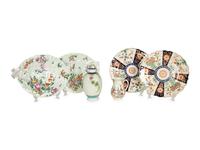 A Collection of Six English Worcester Porcelain Articles — 18TH CENTURY