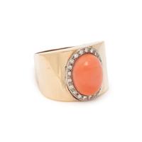 YELLOW GOLD, CORAL AND DIAMOND RING